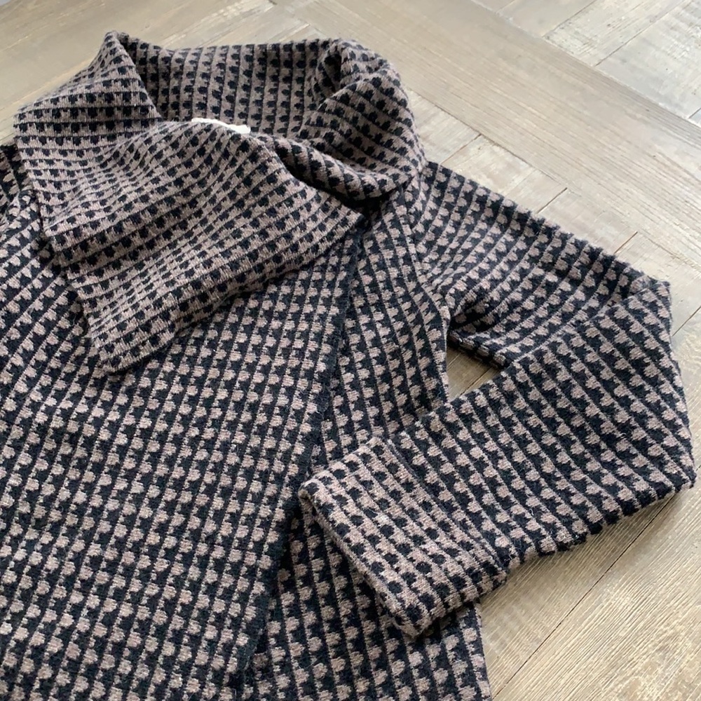 A. Ida sweater - Picture 2 of 8